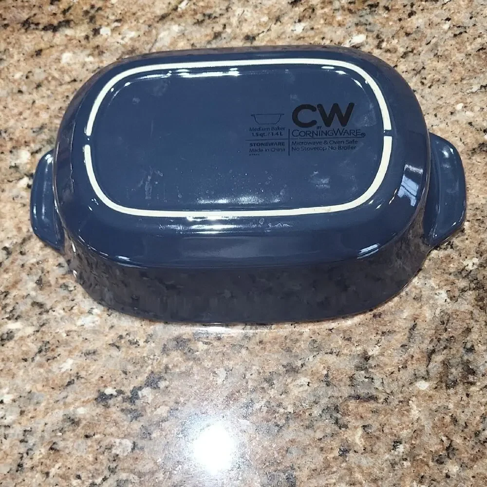Corning Ware Nautical Navy Blue and White Baking Dish with Plastic Lid 1.5 Qt